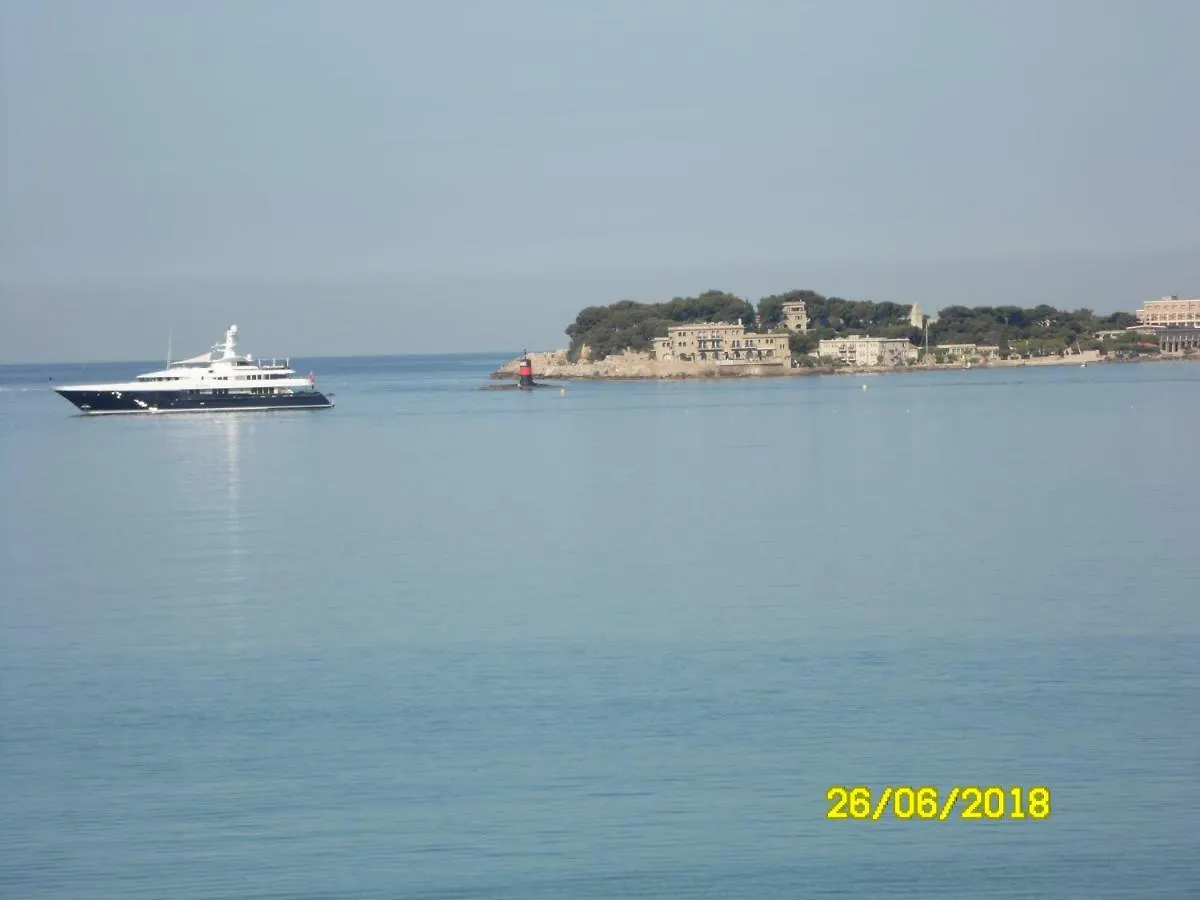 Appartamento T1 De Charme Terrasse Vue Mer Bandol Francia